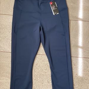 Brand new woman active pants capris.
